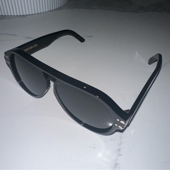 CHRISTIAN DIOR SUNGLASSES - Picture 3 of 10